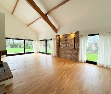 Location Maison 7 pièces 220m² CROIX 59170 - Photo 4