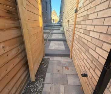 460 MACTIER DRIVE - Photo 4