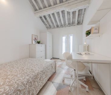 Via Savonarola, Padova, Veneto 35137 - Photo 3