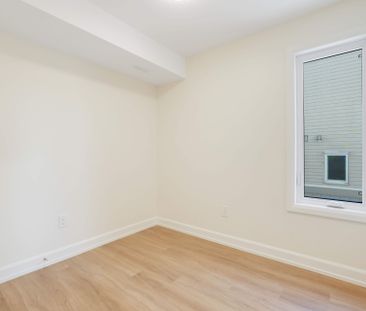 For Lease - 958 Fisher Avenue Unit# B, Carlington - Central Park, O... - Photo 6