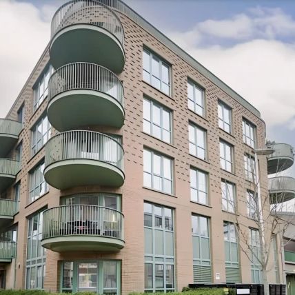 3 Bedroom 2 Bathroom - Photo 1