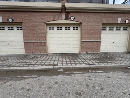 For Lease - 15949 Bayview Avenue, Aurora, Ontario - Photo 2