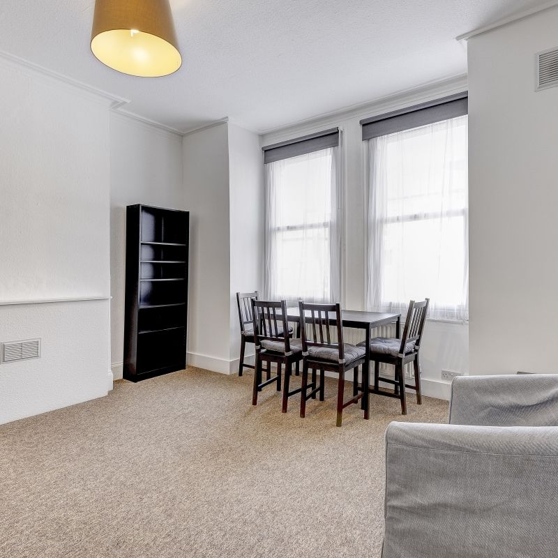 Theatre Street, London, SW11 - Photo 1