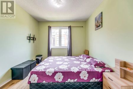 63 AXELROD AVENUE - Photo 3