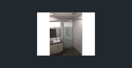 Neat & Modern 3-Bedroom Home with Low Maintenance Yard - Photo 3