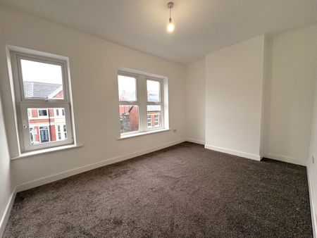 Cwmdare Street, Cardiff - Photo 2