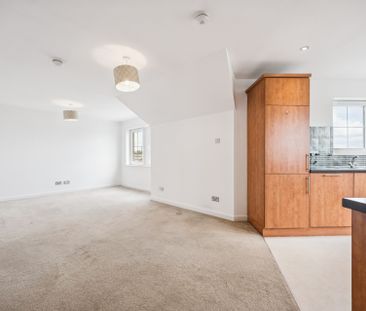 Montrose Court - Photo 1