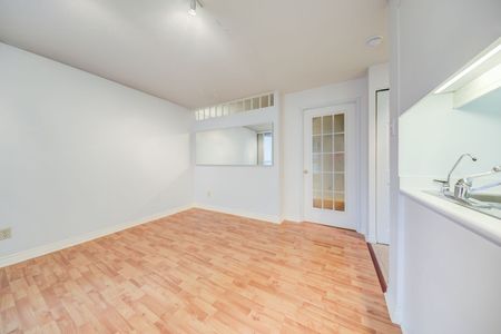 For Lease - 736 Bay Street Unit# 307, Toronto, Ontario - Photo 4