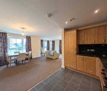 3 bedroom flat to rent - Photo 2