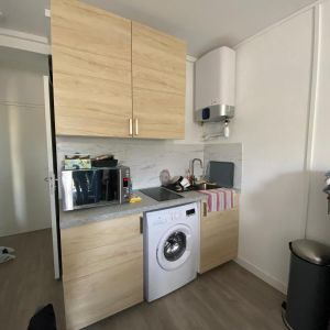 Location Appartement 1 pièce 15m² LYON 7ème - Photo 2