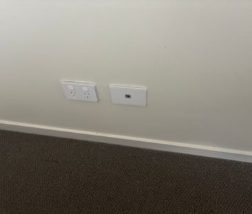 South Maclean - Photo 3