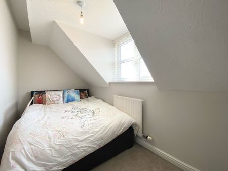 4 Bedroom Semi Detached - Photo 4