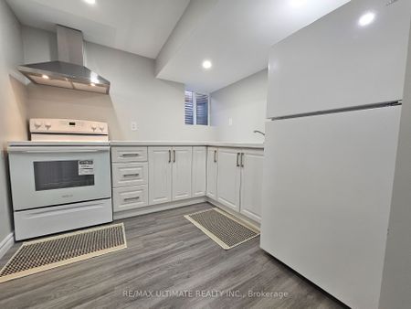 For Lease - 22 Webbford Street Unit# Lower, Ajax, Ontario - Photo 4