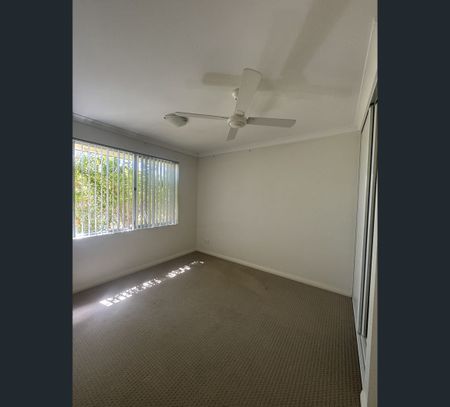 24 Nerrel, Waggrakine, WA 6530 - Photo 4