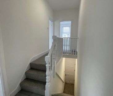 2 Bed Flat, Napier Road, N17 - Photo 3