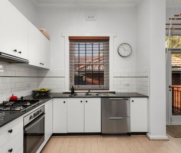 5/1 Ruskin Street, Elwood VIC 3184 - Apartment For Rent | Domain - Photo 6