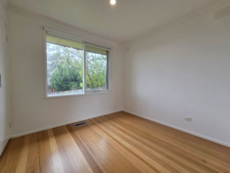 Beautifully Renovated in Tranquil Surroundings - Photo 5