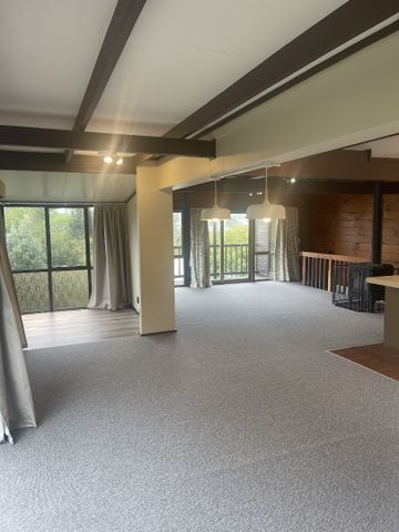 3 Treetop Lane, Paparangi - Photo 5