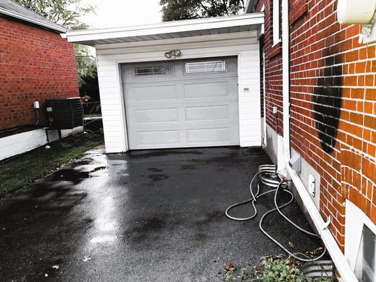 For Lease - 978 Pharmacy Avenue Unit# Main, Toronto, Ontario - Photo 1