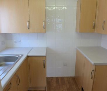 1 bedroom retirement property to rent - Photo 6