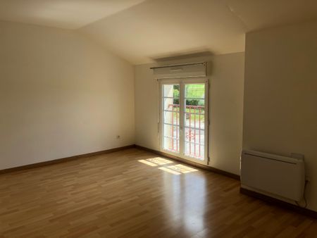 Location appartement 102.8 m², Epizon 52230Haute-Marne - Photo 3