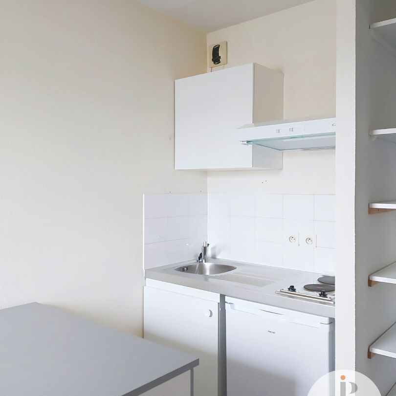 Location Appartement 1 pièce 19m² - Photo 2
