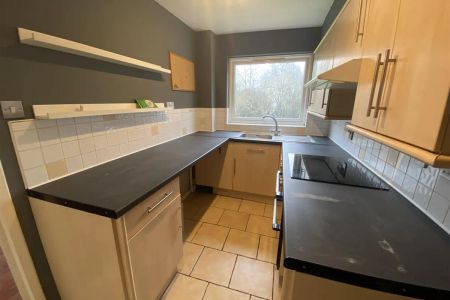 Cuffley Court - Photo 2