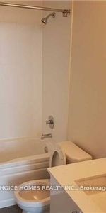 Burnhamthorpe/Grandpark-Bright Stunning 1Bdrm+Den 1Bath 1Locker - Photo 4