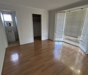 “Comfort, Space & Location” - Photo 3