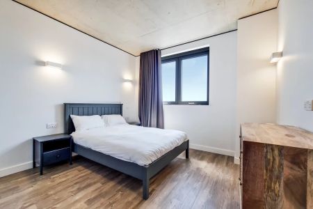 4 Bedroom Apartment - Photo 4