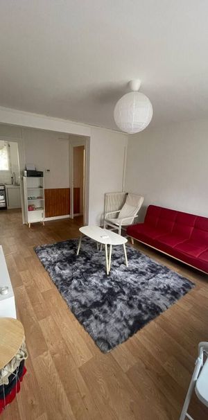 T1 Studio meublé/ Proche Gare - Photo 1