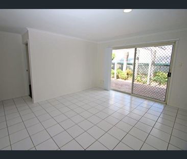 10 Carnoustie Court, Robina QLD 4226 - House For Rent | Domain - Photo 2