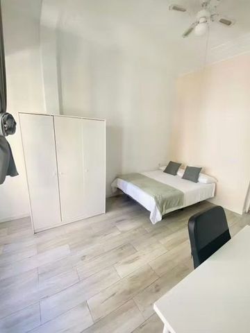 Carrer del Convent Santa Clara, Valencia, Valencian Community 46002 - Photo 5