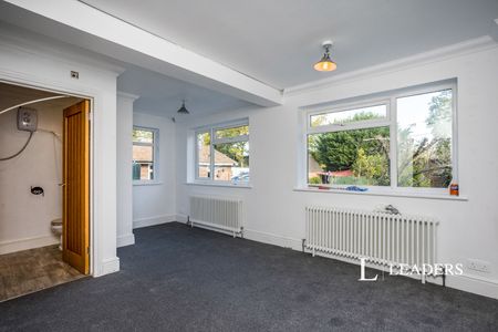 4 bedroom bungalow to rent Plaistow Road, Loxwood, Billingshurst, West Sussex, RH14 - Photo 5