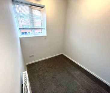 Rover Drive, BIRMINGHAM - Photo 4