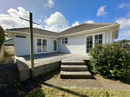 4-Bedroom Home in Waterloo - Photo 2