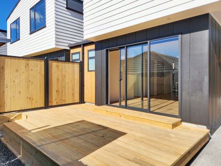 Wainuiomata, 2 bedrooms with Carpark - Photo 4