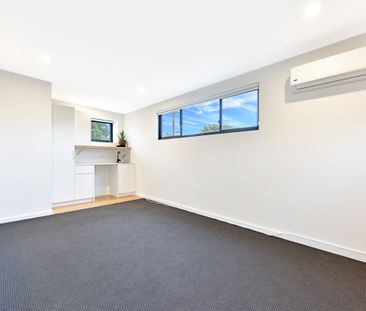 15A Flood Street, Leichhardt NSW 2040 - House For Rent | Domain - Photo 5