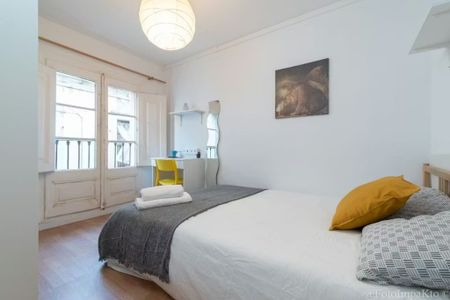 Passatge del Rellotge, Barcelona, Catalonia 08002 - Photo 5