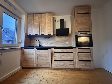 Drei Zimmer Wohnung im 1 OG inkl. Balkon an solvente Mieter zu vermieten. - Photo 4