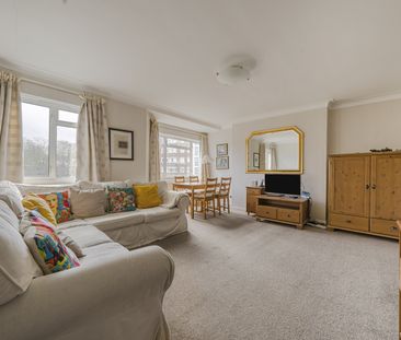 Queens Court, Queens Road, Richmond, Surrey, TW10 - Photo 1