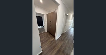 🌟 Modern 4-Bedroom Share House – All Rooms with Private Ensuite | All Bills Included 💰 Room Rates from $255 per week - Photo 5