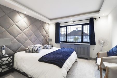 4 bedroom terraced house to rent - Photo 4