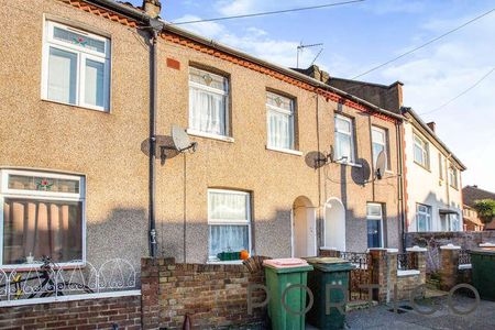 Croydon Road | Canning Town |, E13 - Photo 4