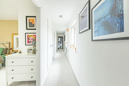 2 bedroom coach house to rent - Photo 5