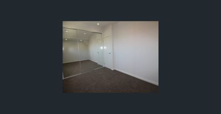 Beautiful Townhouse In The Perfect Location - Photo 5