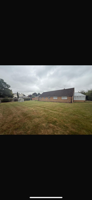 4 bedroom detached bungalow to rent - Photo 1