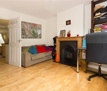 2 bedroom terraced house to rent - Photo 3