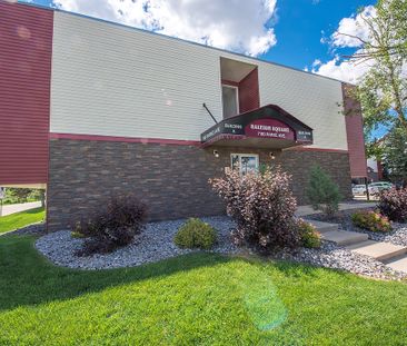 Raleigh Square Apartments - Photo 2