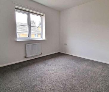 Lakeside North, Scunthorpe, DN16 - Photo 2